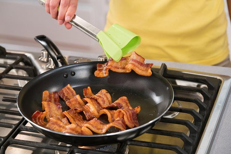 Kitchen-Spatula-and-Tongs